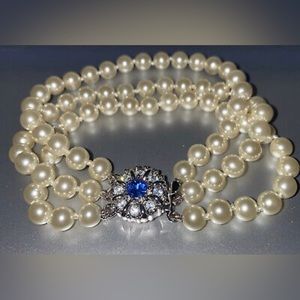 Camrose & Kross Pearl Jacqueline Kennedy Three Strand Bracelet w/ certif…